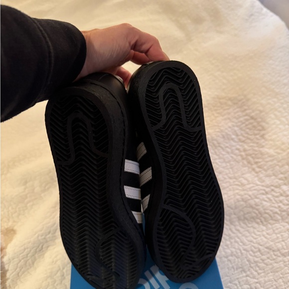 Adidas Superstar 82 Black Sneakers - Picture 5 of 7